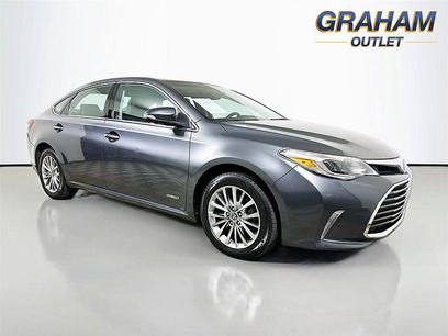 Used 2016 Toyota Avalon Limited w/ Toyota Safety Sense Package