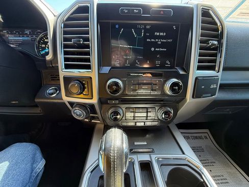 Used 2016 Ford F150 Lariat w/ Equipment Group 502A Luxury AWD/4WD image 15