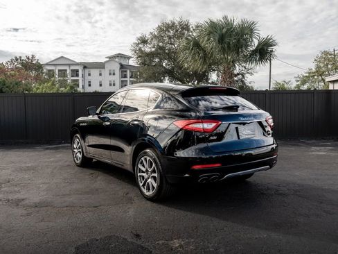 Used 2019 Maserati Levante S GranLusso image 6