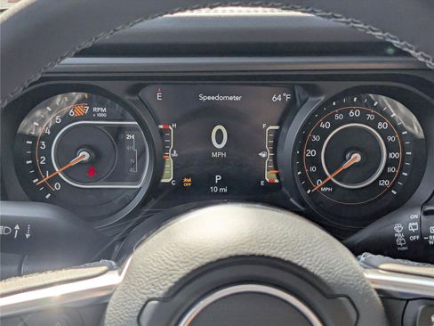 New 2026 Jeep Wrangler Unlimited Sahara AWD/4WD image 21