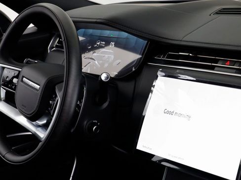 New 2025 Land Rover Range Rover SE AWD/4WD image 25
