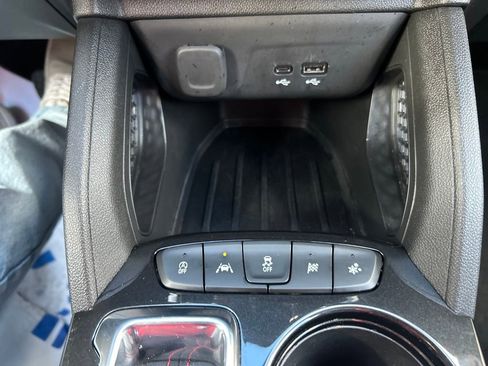 Used 2024 Chevrolet TrailBlazer RS image 27