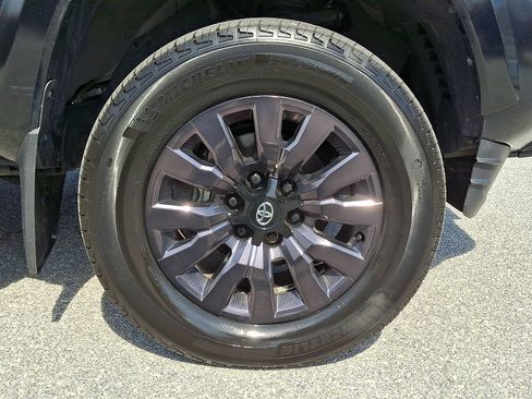 Used 2021 Toyota Tacoma Limited w/ Nightshade Package image 8