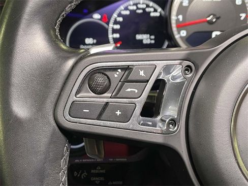 Used 2021 Porsche Cayenne Turbo image 37