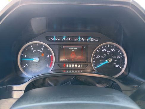 Used 2019 Ford F550 4x4 Regular Cab Super Duty image 13