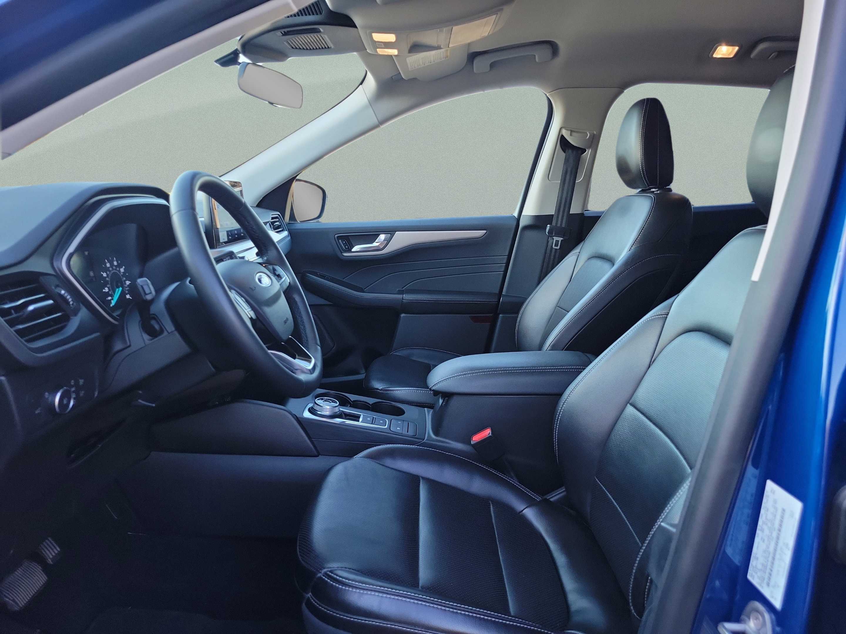 Used 2022 Ford Escape SEL AWD/4WD image 15