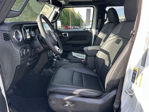 New 2025 Jeep Wrangler Sahara image 11