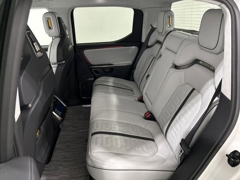 Used 2023 Rivian R1T Adventure image 21