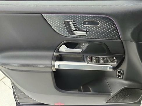 Used 2024 Mercedes-Benz EQB 250+ w/ Driver Assistance Package image 34