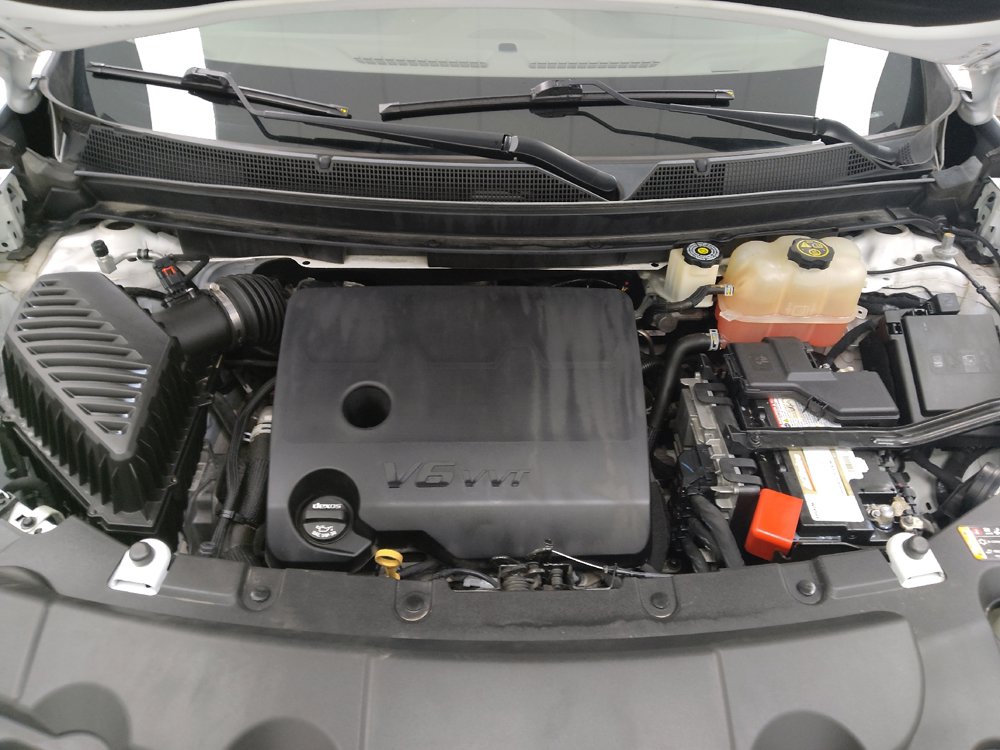 Used 2018 Chevrolet Traverse Premier w/ Driver Confidence II Package FWD image 30