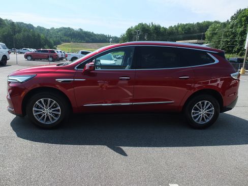 Used 2024 Buick Enclave Premium image 6