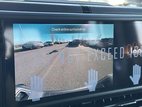 New 2026 Jeep Gladiator Sport AWD/4WD image 18