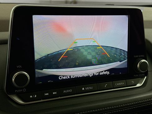 Used 2023 Nissan Rogue SV image 22