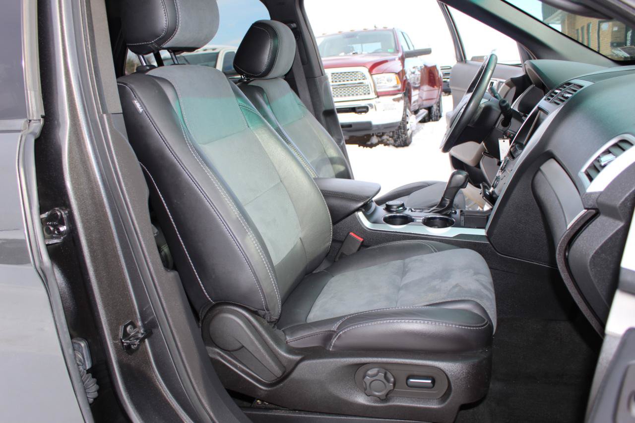 Used 2015 Ford Explorer XLT w/ Equipment Group 202A AWD/4WD image 25