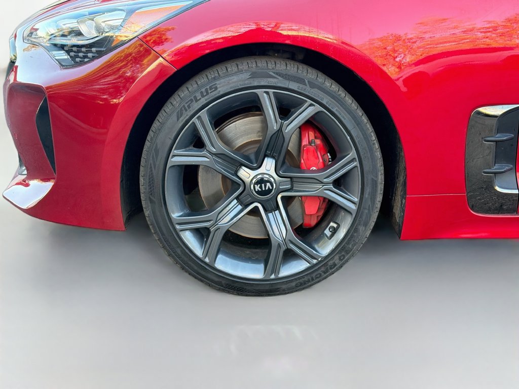 Used 2018 Kia Stinger GT2 RWD image 32