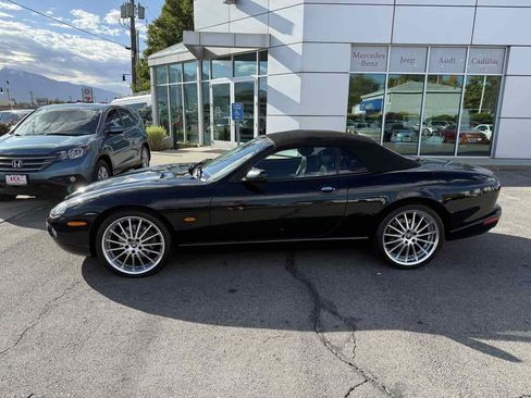 Used 2006 Jaguar XK8 Convertible image 9
