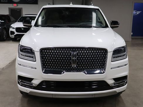 Used 2021 Lincoln Navigator Reserve w/ Luxury Package image 9