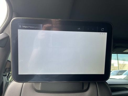 Used 2023 GMC Yukon XL Denali w/ Denali Reserve Package image 18