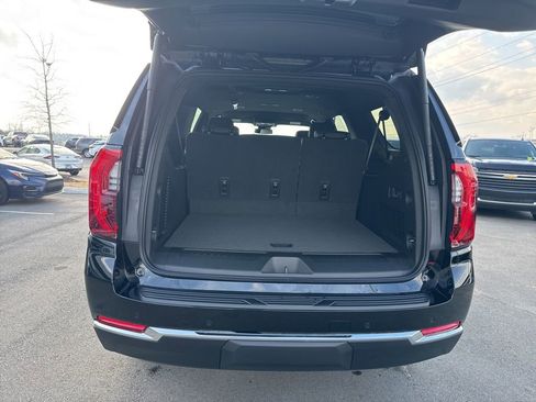 New 2026 GMC Yukon XL Elevation image 33