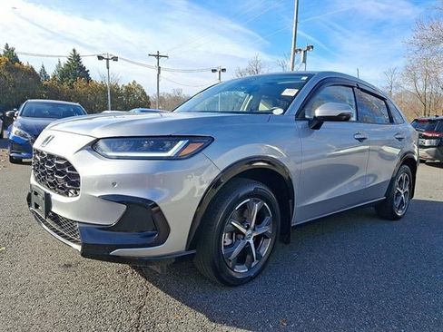 Used 2023 Honda HR-V EX-L image 3