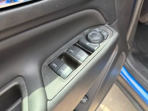 Used 2024 Chevrolet Equinox LT AWD/4WD image 13