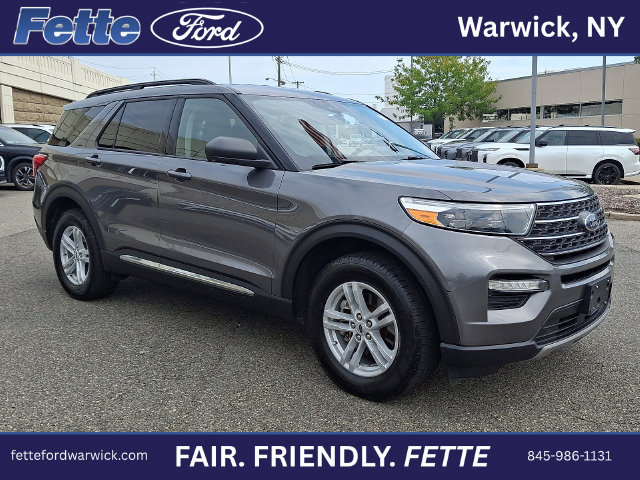 Certified 2023 Ford Explorer XLT w/ Equipment Group 202A AWD/4WD image 3