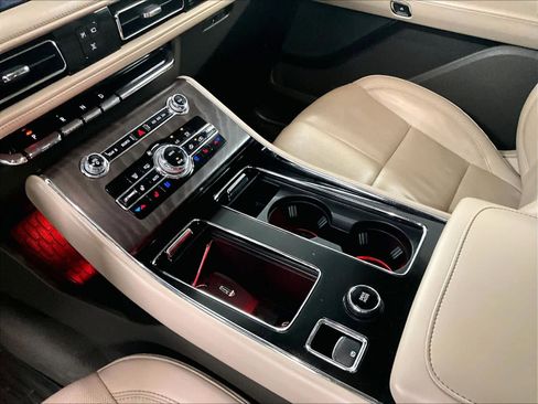 Used 2022 Lincoln Aviator Reserve w/ Elements Package Plus image 21