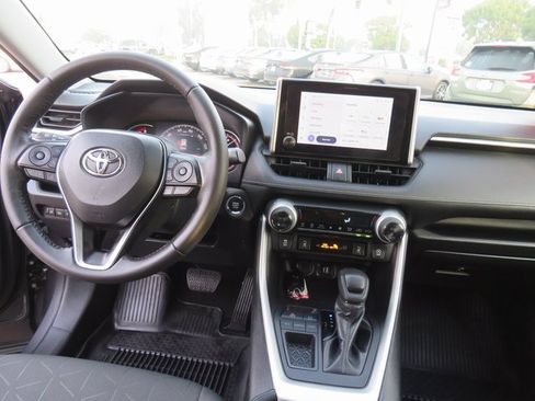 Certified 2024 Toyota RAV4 XLE image 21