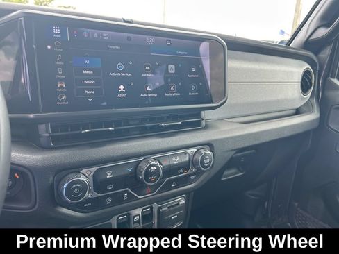 Used 2024 Jeep Wrangler Unlimited Sport AWD/4WD image 12