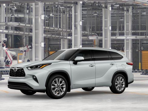 New 2026 Toyota Highlander Limited image 2