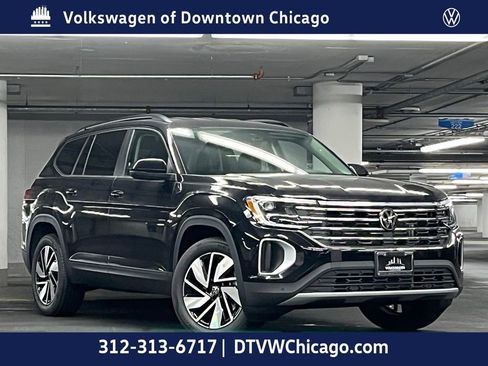 New 2025 Volkswagen Atlas SE image 2