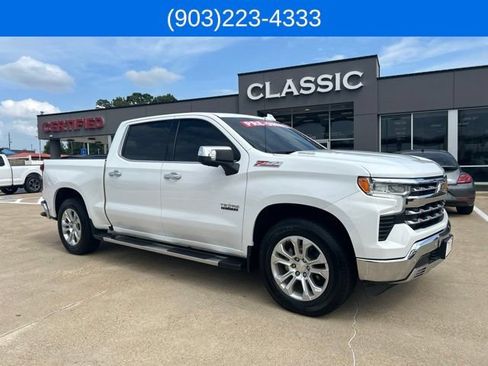 Used 2022 Chevrolet Silverado 1500 LTZ w/ LTZ Premium Package AWD/4WD image 1