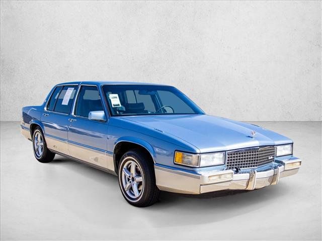 Used 1989 Cadillac De Ville Sedan FWD image 3