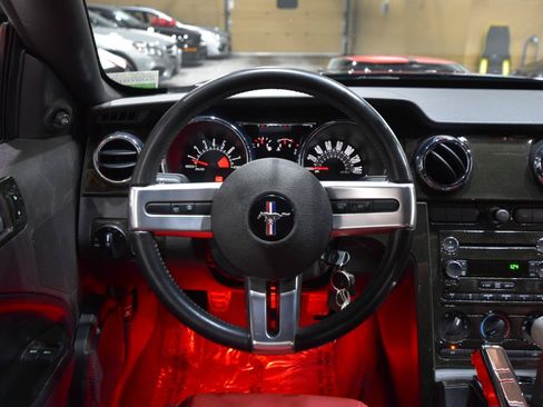 Used 2008 Ford Mustang GT RWD image 18