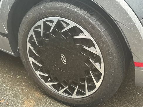 Used 2023 Hyundai Ioniq 5 Limited w/ Cargo Package image 7