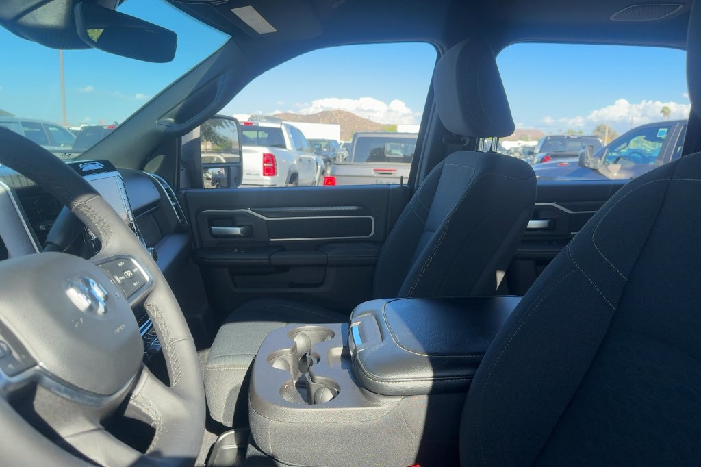 Used 2026 RAM 2500 Big Horn AWD/4WD image 11