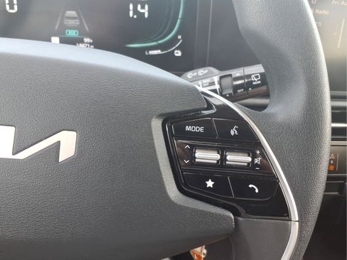 Used 2026 Kia Niro LX FWD image 20