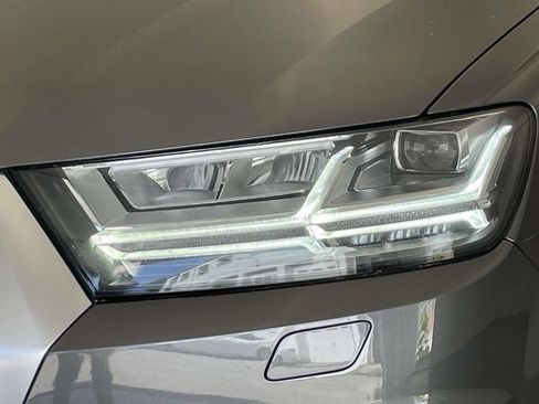Used 2018 Audi Q7 3.0T Premium Plus AWD/4WD image 9