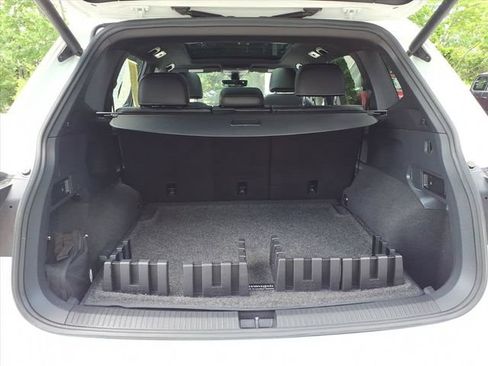 Used 2021 Volkswagen Tiguan SEL Premium R-Line AWD/4WD image 10