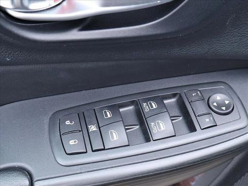 Used 2016 Jeep Cherokee Limited w/ Trailer Tow Group AWD/4WD image 10