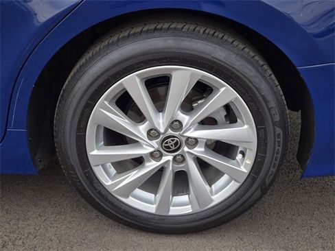 Used 2023 Toyota Camry LE image 9