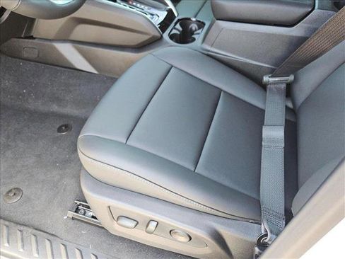 New 2025 Chevrolet Colorado LT w/ LT Convenience Package image 4