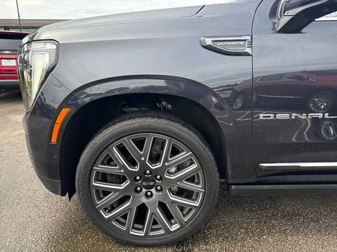 Used 2026 GMC Yukon Denali Ultimate AWD/4WD image 10
