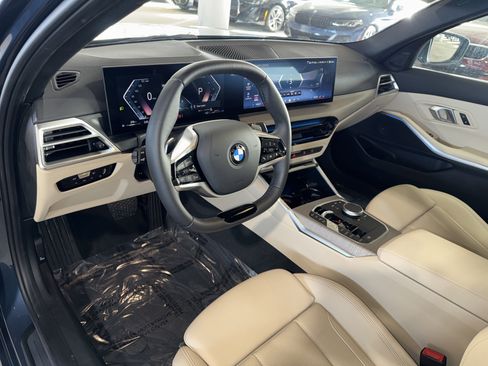 Certified 2025 BMW 330i Sedan w/ Convenience Package image 19