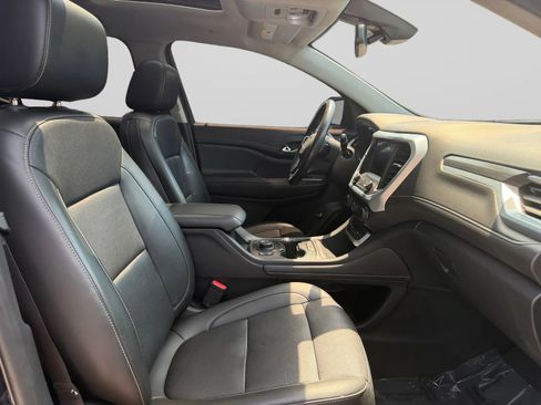 Used 2021 GMC Acadia SLT w/ LPO, Floor Liner Package FWD image 34