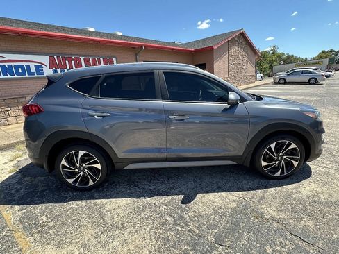 Used 2019 Hyundai Tucson Sport FWD image 9