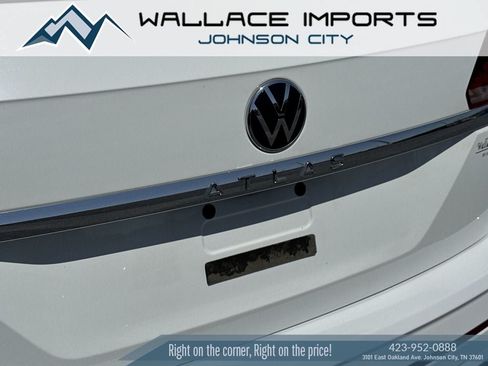 Used 2021 Volkswagen Atlas SE w/ Panoramic Sunroof Package FWD image 10