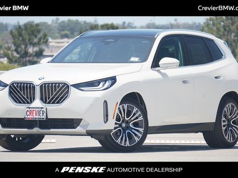Used 2025 BMW X3 xDrive30i w/ Premium Package image 1