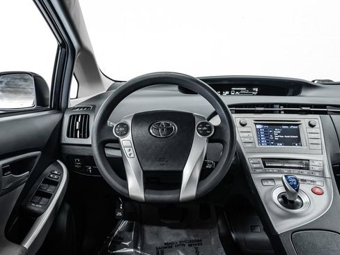 Used 2013 Toyota Prius Two image 21