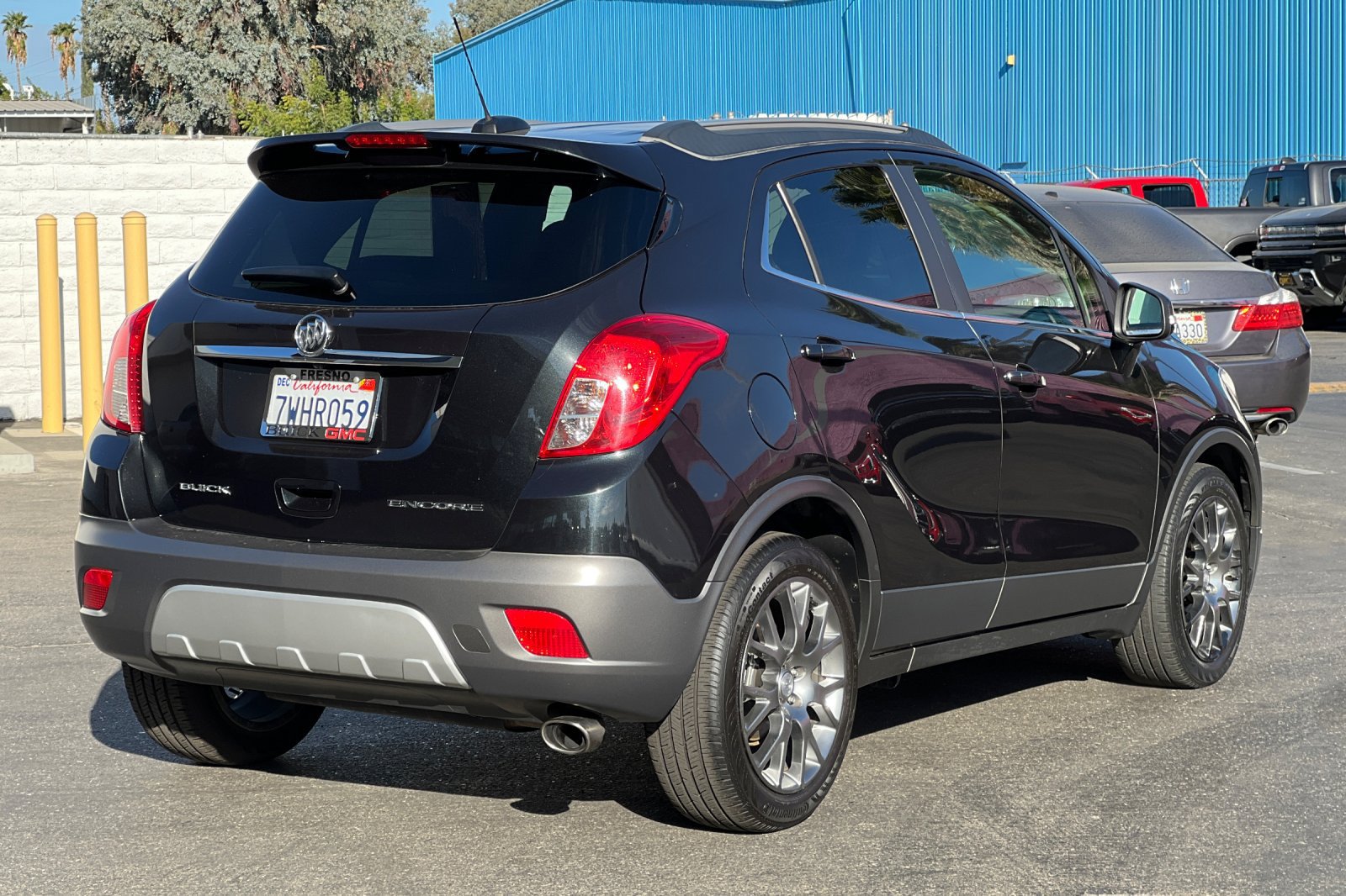 Used 2016 Buick Encore Sport Touring FWD image 4